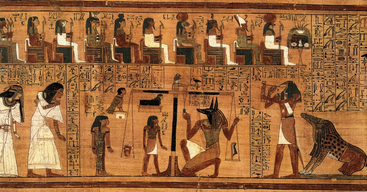 Matkusta muinaiseen Egyptiin Bally Wulffin kirjojen ja kruunujen kanssa